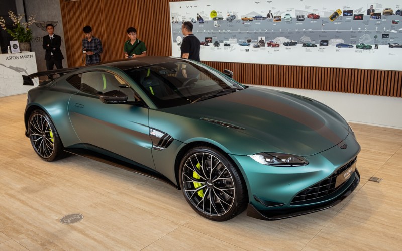 Hãng Aston Martin