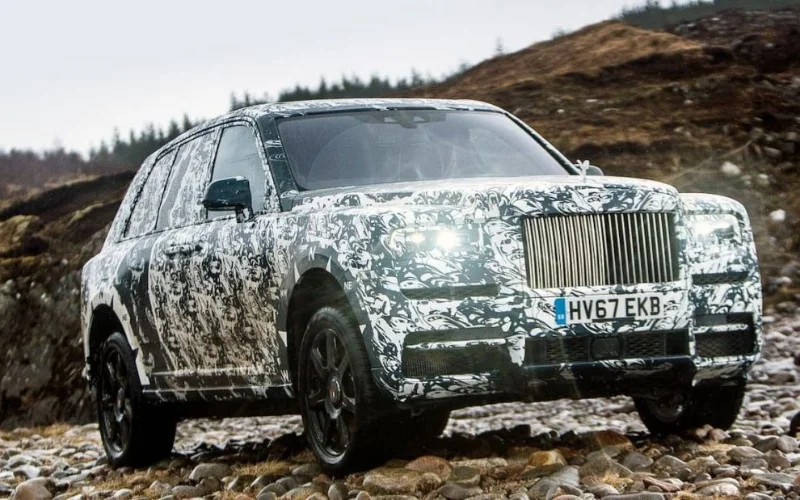 Hãng xe siêu sang Rolls-Royce chuẩn bị ra mắt mẫu SUV điện